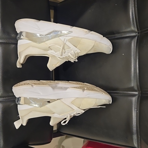 Puma - Picture 2 of 4